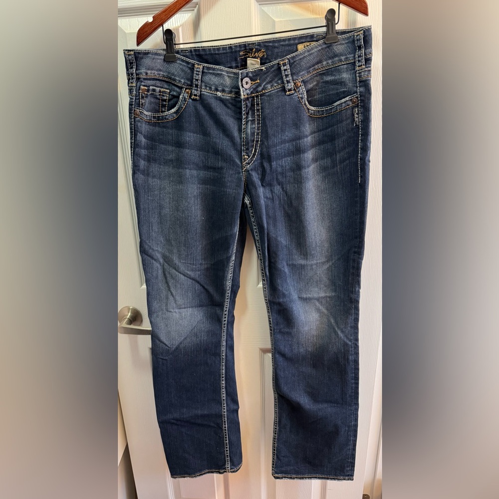 Silver Jeans Women's Medium Blue Suki Straight Leg Jeans